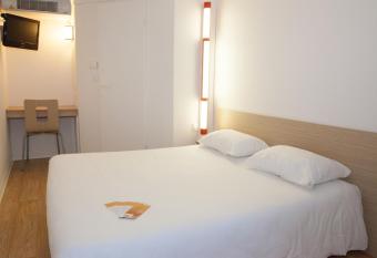 Premiere Classe Saint Malo St Jouan Des Guerets allows 18 year olds to book a room