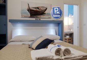 AlbaChiara B&B has Balcony rooms