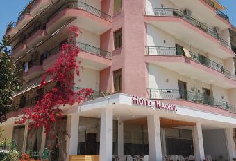 Hotel Kaonia has Balcony rooms