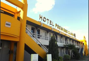 Premiere Classe Chantilly Sud Luzarches allows 18 year olds to book a room