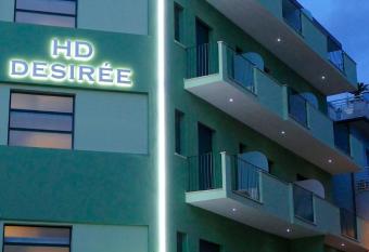 Hotel D  sir  e allows 18 year olds to book a room