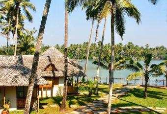 Les 3 Elephants has Balcony rooms