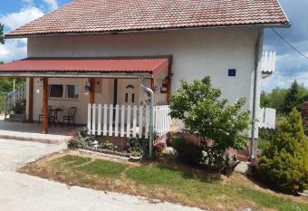 Rooms Luka has Balcony rooms