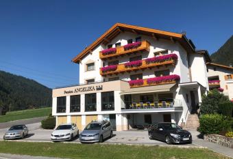 Pension Angelika has Balcony rooms