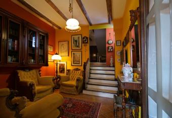 Bujtina Sidheri has Balcony rooms