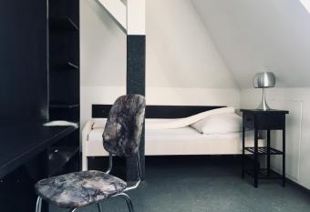 Restaurant und Pension Akropolis has Balcony rooms