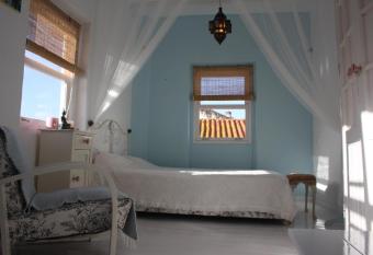 Silves Historical House allows 18 year olds to book a room