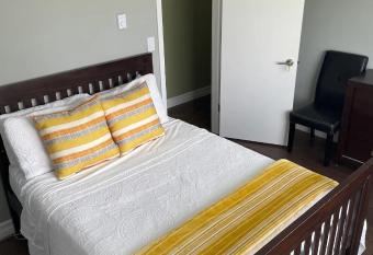 Private Bedroom close to UVic allows 18 year olds to book a room