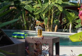 Sanur Lodge allows 18 year olds to book a room