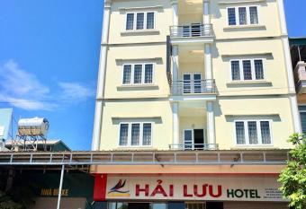 H   i L  u Hotel has Balcony rooms