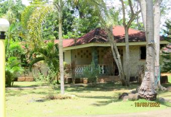 ALONALAND RESORT has Balcony rooms