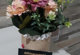 Domos La Corte Ghibellina has Balcony rooms