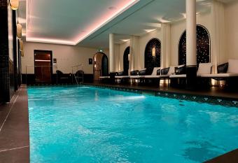 Best Western Plus Crystal, Hotel,Bar & Spa has Balcony rooms