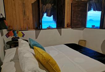 La M  xima & LGBT has Balcony rooms