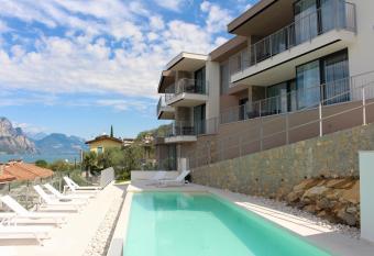 My Lake Apartments allows 18 year olds to book a room