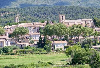 Logis De L Etang has Balcony rooms