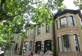 Keppner Guesthouse allows 18 year olds to book a room