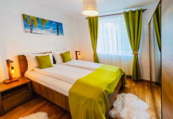 Relax Apartment 1 allows 18 year olds to book a room