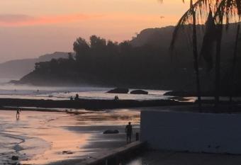 Looking Good Beachfront Hotel has Balcony rooms