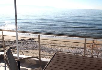 Bebas Apartments Nea Karvali has Balcony rooms