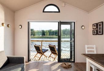 Jokimaja Alma allows 18 year olds to book a room