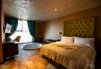 FLOW has rooms with a private hot tub