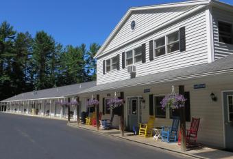 Bayside Inn & Marina allows 18 year olds to book a room