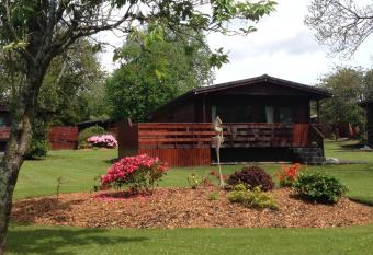 Bluebell Lodge 3 with Hot Tub Newton Stewart has Balcony rooms