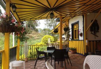 Finca Cardonales has Balcony rooms