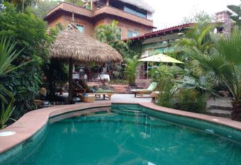 Casa d Lobo Hotel Boutique has Balcony rooms