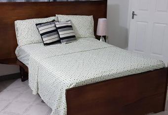 JUS4U-Apt-3 The Home Away From Villa allows 18 year olds to book a room