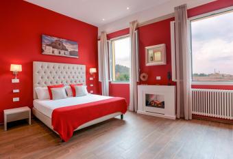 Attico di Via d Azeglio allows 18 year olds to book a room