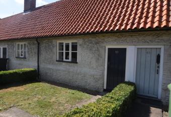 The Alms House has Balcony rooms