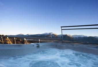 Le Grand T  tras has Balcony rooms