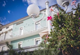 Hotel Ronchi has Balcony rooms