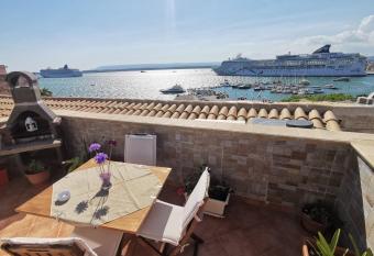 Loft 39 Ortigia has Balcony rooms