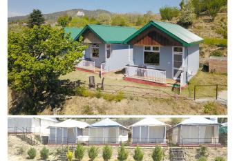 SnowDrop eco resort has Balcony rooms