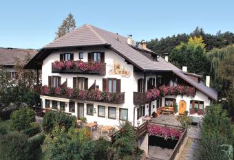 Hotel Linde has Balcony rooms