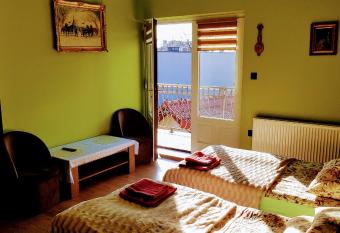 Dom Go  cinny Wisteria has Balcony rooms