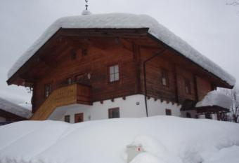 Ski apartment St. Johann in Tirol, Kitzbuheler Alpen has Balcony rooms