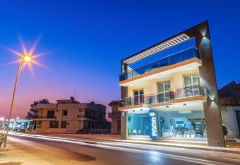 Mediterraneo Palace Luxury has Balcony rooms