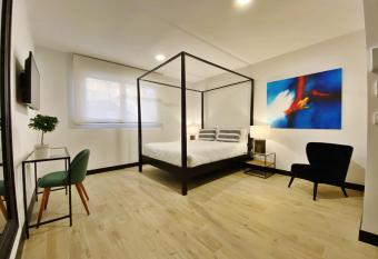 La SIGRINA Tuy has Balcony rooms