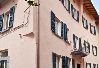 Locanda della Maria allows 18 year olds to book a room