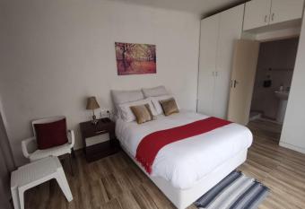 Union Guesthouse allows 18 year olds to book a room