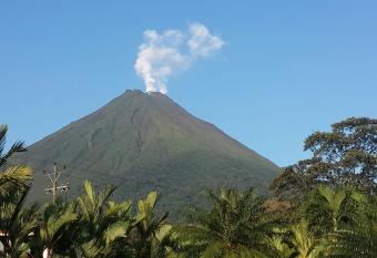 Hotel Villas Vilma allows 18 year olds to book a room