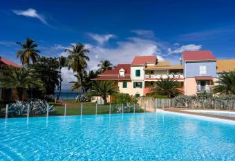 POP S APPARTEMENTS RESIDENCE MARISOL au bord de la mer has Balcony rooms