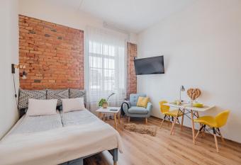 Filosoofi 1 Studio Apartments allows 18 year olds to book a room