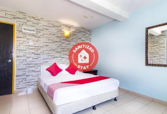 Lotus Hotel Seremban Near Palm Mall & KPJ Seremban allows 18 year olds to book a room