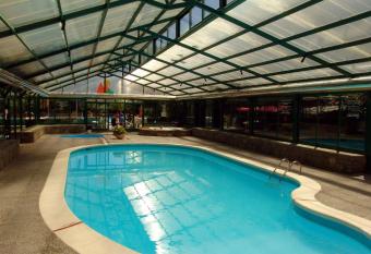 Bungalows Pe  a Monta  esa allows 18 year olds to book a room