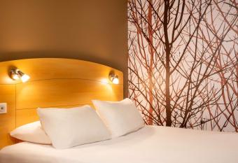 Sure Hotel by Best Western Plaisir has Balcony rooms